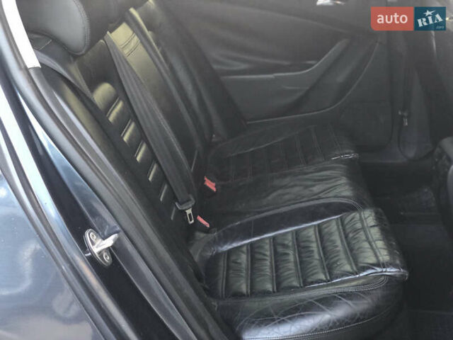 Синий Фольксваген Пассат, объемом двигателя 2 л и пробегом 280 тыс. км за 4100 $, фото 29 на Automoto.ua