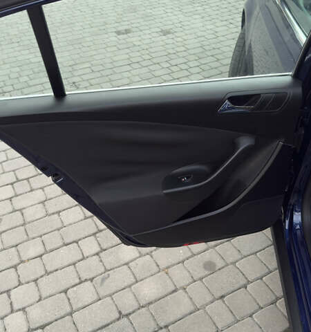 Синий Фольксваген Пассат, объемом двигателя 1.6 л и пробегом 283 тыс. км за 6900 $, фото 33 на Automoto.ua