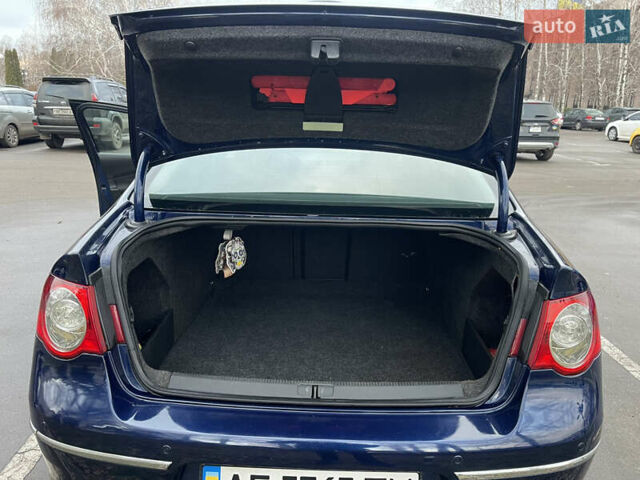 Синий Фольксваген Пассат, объемом двигателя 1.97 л и пробегом 238 тыс. км за 6800 $, фото 22 на Automoto.ua