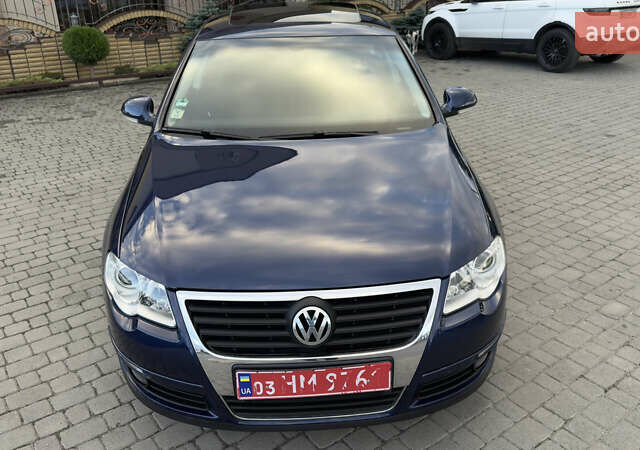Синий Фольксваген Пассат, объемом двигателя 1.6 л и пробегом 283 тыс. км за 6900 $, фото 2 на Automoto.ua
