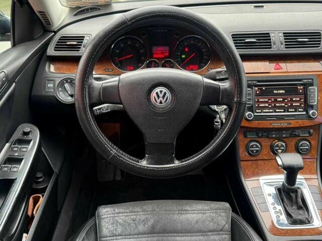 Синий Фольксваген Пассат, объемом двигателя 2 л и пробегом 325 тыс. км за 6990 $, фото 13 на Automoto.ua