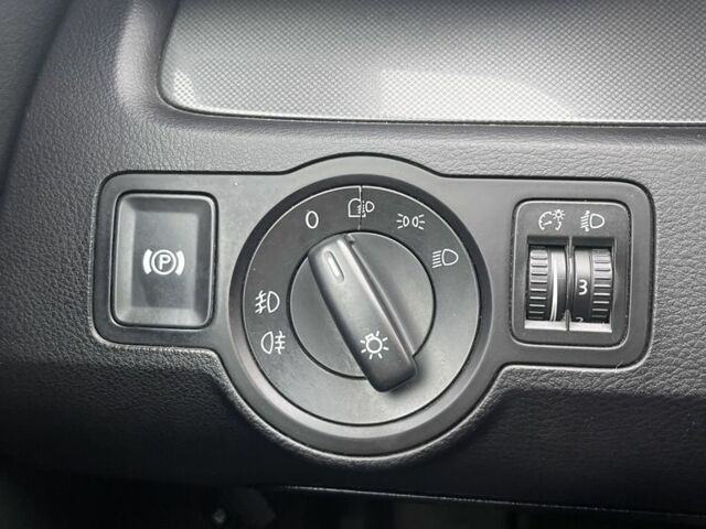 Синий Фольксваген Пассат, объемом двигателя 2 л и пробегом 248 тыс. км за 6599 $, фото 15 на Automoto.ua