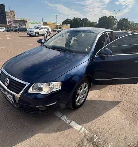 Синий Фольксваген Пассат, объемом двигателя 1.97 л и пробегом 261 тыс. км за 7500 $, фото 20 на Automoto.ua