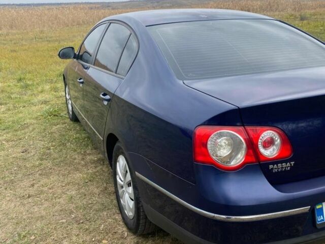 Синий Фольксваген Пассат, объемом двигателя 2 л и пробегом 300 тыс. км за 4000 $, фото 7 на Automoto.ua
