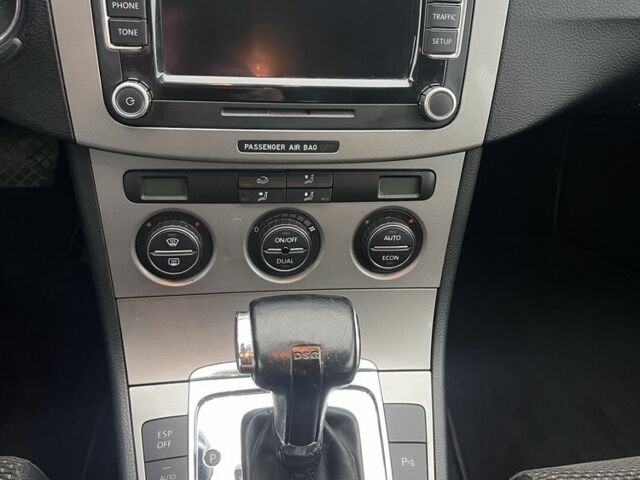 Синий Фольксваген Пассат, объемом двигателя 2 л и пробегом 248 тыс. км за 6599 $, фото 14 на Automoto.ua