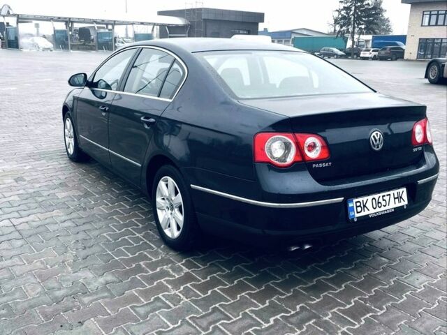 Синий Фольксваген Пассат, объемом двигателя 2 л и пробегом 248 тыс. км за 6599 $, фото 3 на Automoto.ua