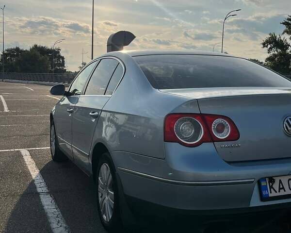 Синий Фольксваген Пассат, объемом двигателя 1.98 л и пробегом 241 тыс. км за 5000 $, фото 4 на Automoto.ua