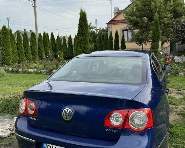 Синій Фольксваген Пассат, об'ємом двигуна 1.97 л та пробігом 340 тис. км за 5650 $, фото 4 на Automoto.ua