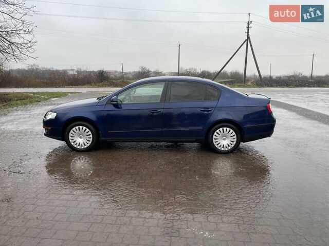 Синій Фольксваген Пассат, об'ємом двигуна 1.6 л та пробігом 183 тис. км за 6300 $, фото 5 на Automoto.ua