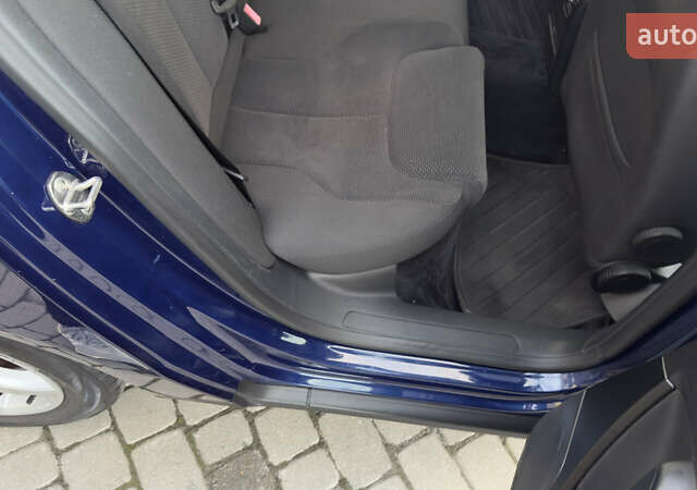 Синий Фольксваген Пассат, объемом двигателя 1.6 л и пробегом 283 тыс. км за 6900 $, фото 38 на Automoto.ua