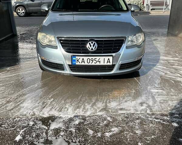 Синий Фольксваген Пассат, объемом двигателя 1.98 л и пробегом 241 тыс. км за 5000 $, фото 14 на Automoto.ua