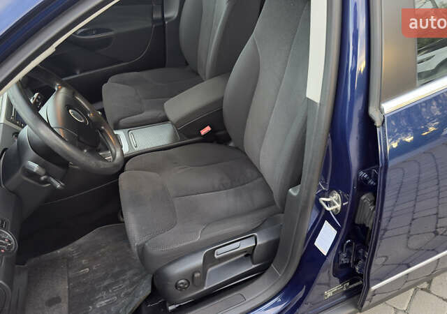 Синий Фольксваген Пассат, объемом двигателя 1.6 л и пробегом 283 тыс. км за 6900 $, фото 28 на Automoto.ua