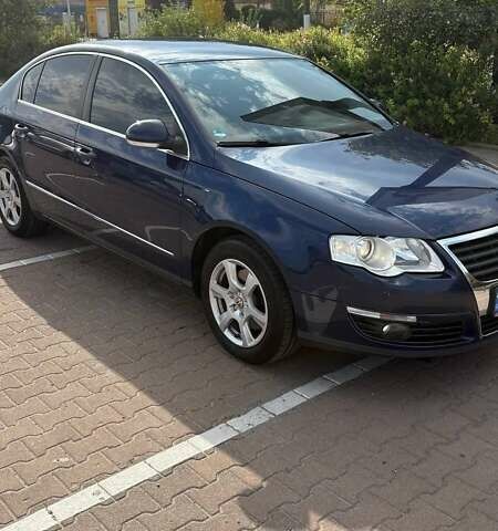 Синий Фольксваген Пассат, объемом двигателя 1.97 л и пробегом 261 тыс. км за 7500 $, фото 30 на Automoto.ua