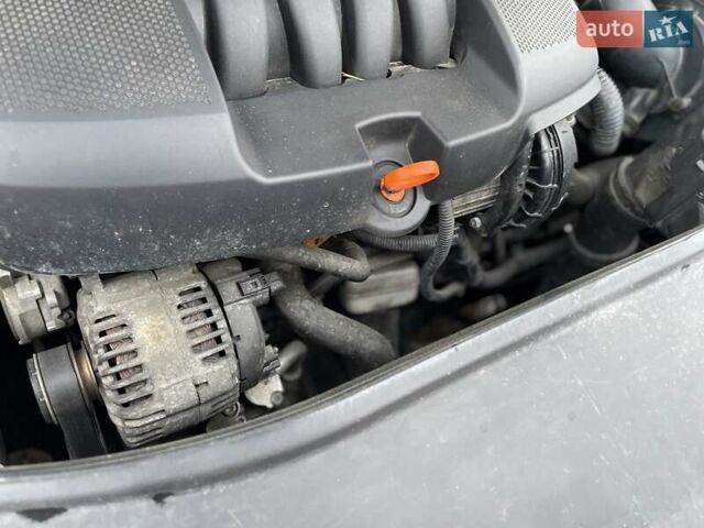 Синій Фольксваген Пассат, об'ємом двигуна 1.6 л та пробігом 183 тис. км за 6300 $, фото 10 на Automoto.ua