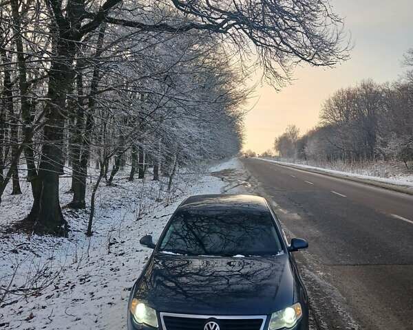 Синий Фольксваген Пассат, объемом двигателя 1.97 л и пробегом 296 тыс. км за 7500 $, фото 12 на Automoto.ua