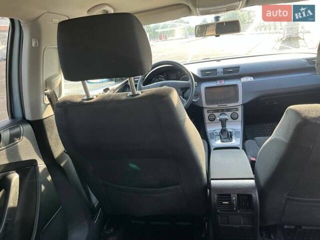 Синий Фольксваген Пассат, объемом двигателя 1.98 л и пробегом 241 тыс. км за 5000 $, фото 12 на Automoto.ua