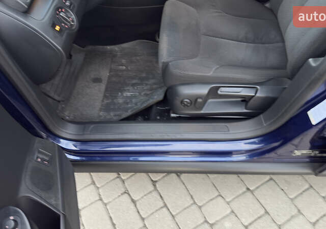 Синий Фольксваген Пассат, объемом двигателя 1.6 л и пробегом 283 тыс. км за 6900 $, фото 29 на Automoto.ua