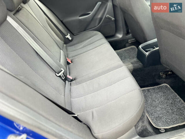 Синій Фольксваген Пассат, об'ємом двигуна 1.6 л та пробігом 252 тис. км за 5600 $, фото 14 на Automoto.ua