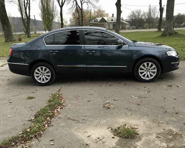 Синий Фольксваген Пассат, объемом двигателя 2 л и пробегом 347 тыс. км за 5800 $, фото 8 на Automoto.ua