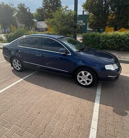 Синий Фольксваген Пассат, объемом двигателя 1.97 л и пробегом 261 тыс. км за 7500 $, фото 33 на Automoto.ua