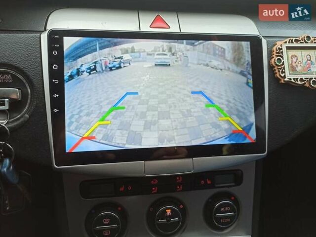 Синий Фольксваген Пассат, объемом двигателя 1.9 л и пробегом 400 тыс. км за 5400 $, фото 5 на Automoto.ua