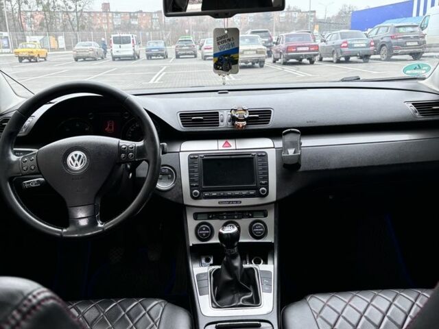 Синій Фольксваген Пассат, об'ємом двигуна 2 л та пробігом 300 тис. км за 6000 $, фото 6 на Automoto.ua