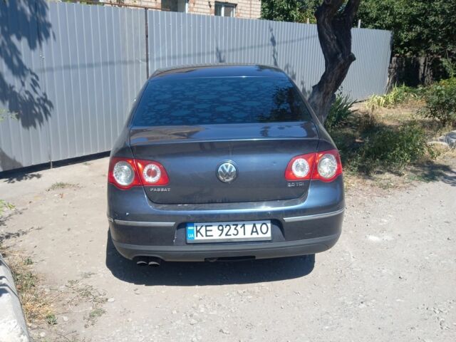 Синий Фольксваген Пассат, объемом двигателя 2 л и пробегом 297 тыс. км за 5800 $, фото 2 на Automoto.ua