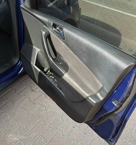 Синий Фольксваген Пассат, объемом двигателя 1.97 л и пробегом 261 тыс. км за 7500 $, фото 7 на Automoto.ua