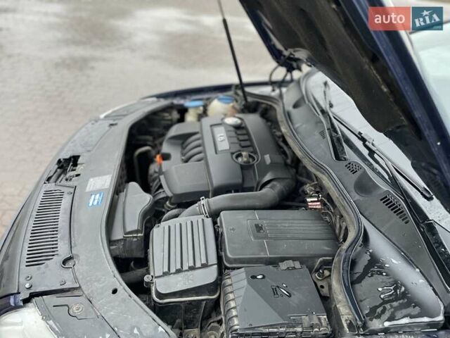 Синій Фольксваген Пассат, об'ємом двигуна 1.6 л та пробігом 183 тис. км за 6300 $, фото 12 на Automoto.ua