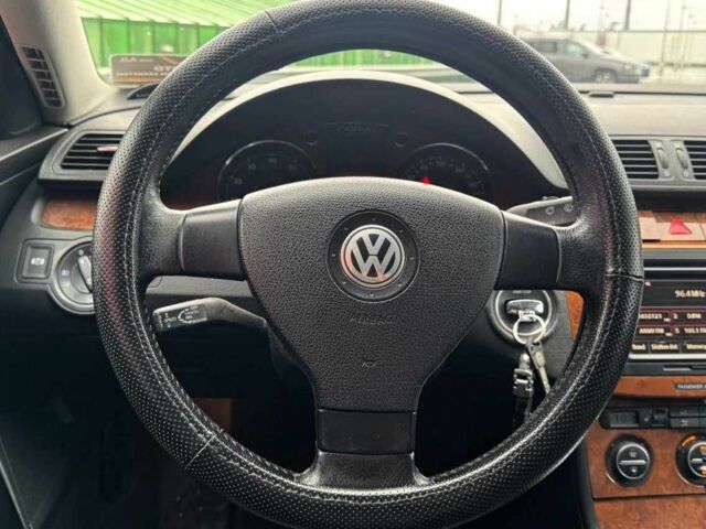 Синий Фольксваген Пассат, объемом двигателя 2 л и пробегом 325 тыс. км за 6990 $, фото 14 на Automoto.ua