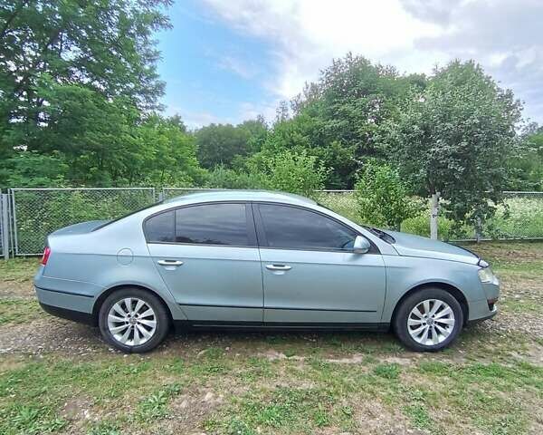 Синий Фольксваген Пассат, объемом двигателя 1.6 л и пробегом 250 тыс. км за 5700 $, фото 7 на Automoto.ua