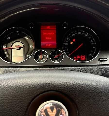 Синий Фольксваген Пассат, объемом двигателя 1.97 л и пробегом 261 тыс. км за 7500 $, фото 26 на Automoto.ua