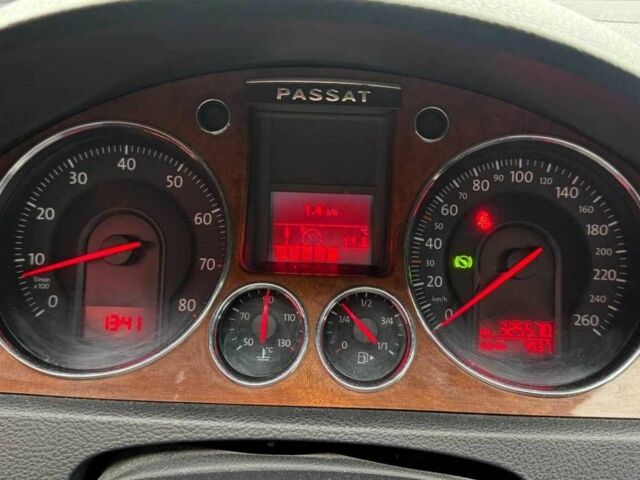 Синий Фольксваген Пассат, объемом двигателя 2 л и пробегом 325 тыс. км за 6990 $, фото 16 на Automoto.ua