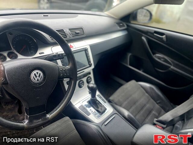 Синий Фольксваген Пассат, объемом двигателя 3.2 л и пробегом 286 тыс. км за 5200 $, фото 11 на Automoto.ua