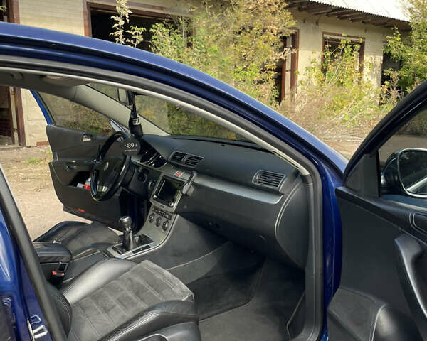 Синій Фольксваген Пассат, об'ємом двигуна 1.98 л та пробігом 300 тис. км за 6400 $, фото 13 на Automoto.ua