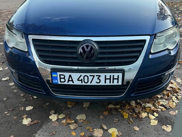 Синій Фольксваген Пассат, об'ємом двигуна 2 л та пробігом 230 тис. км за 7200 $, фото 1 на Automoto.ua