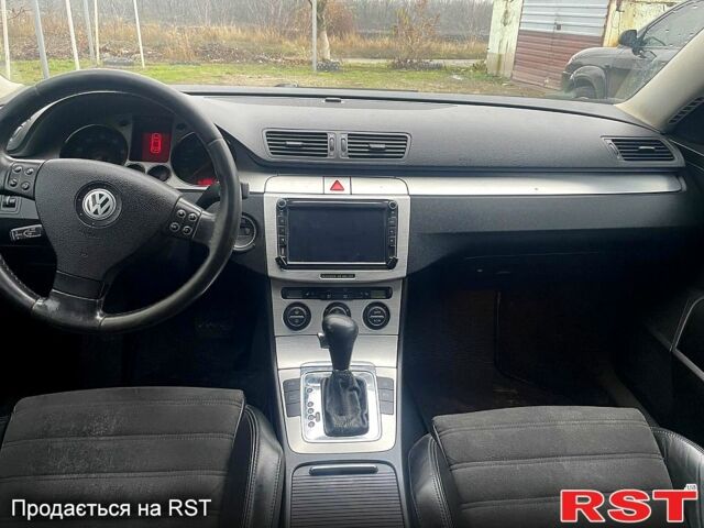 Синий Фольксваген Пассат, объемом двигателя 3.2 л и пробегом 286 тыс. км за 5200 $, фото 9 на Automoto.ua