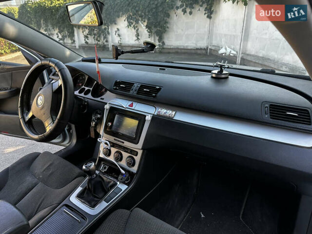 Синий Фольксваген Пассат, объемом двигателя 1.98 л и пробегом 400 тыс. км за 5100 $, фото 5 на Automoto.ua