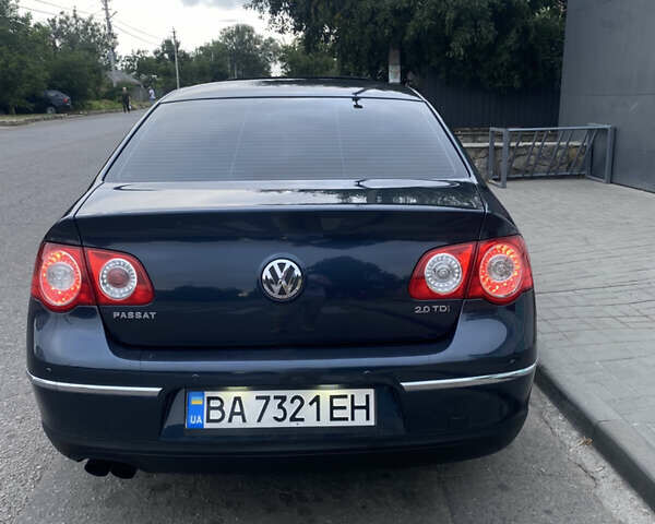 Синій Фольксваген Пассат, об'ємом двигуна 2 л та пробігом 320 тис. км за 7300 $, фото 6 на Automoto.ua