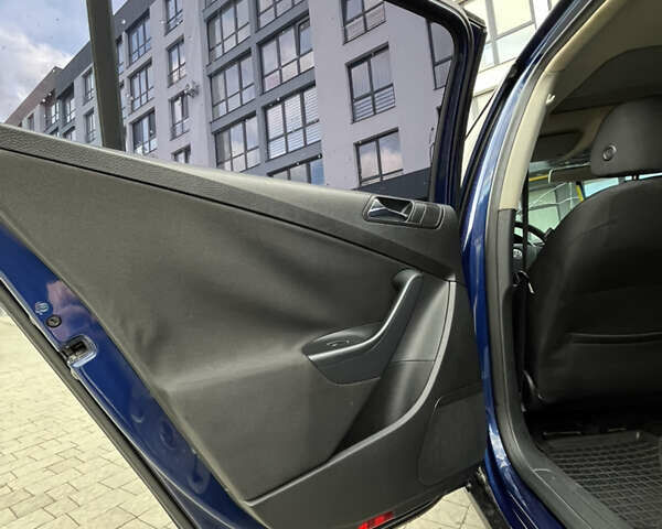 Синій Фольксваген Пассат, об'ємом двигуна 1.98 л та пробігом 320 тис. км за 5000 $, фото 34 на Automoto.ua