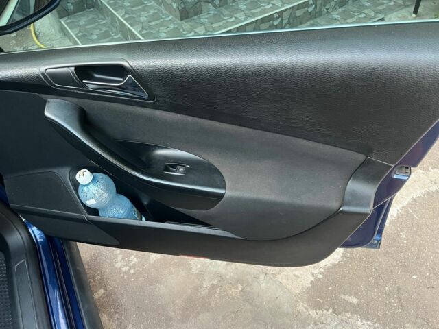 Синій Фольксваген Пассат, об'ємом двигуна 2 л та пробігом 230 тис. км за 7200 $, фото 13 на Automoto.ua