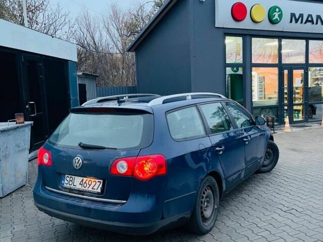 Синий Фольксваген Пассат, объемом двигателя 2 л и пробегом 200 тыс. км за 1900 $, фото 3 на Automoto.ua