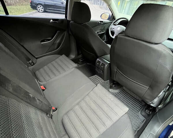 Синій Фольксваген Пассат, об'ємом двигуна 1.98 л та пробігом 320 тис. км за 5000 $, фото 38 на Automoto.ua