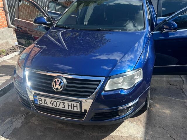 Синій Фольксваген Пассат, об'ємом двигуна 2 л та пробігом 230 тис. км за 7200 $, фото 4 на Automoto.ua