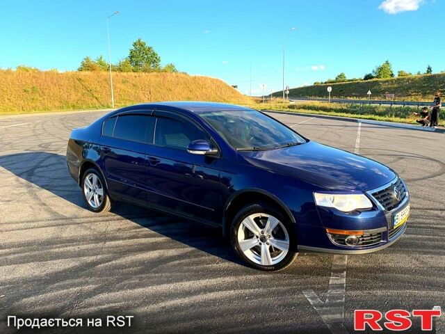 Синий Фольксваген Пассат, объемом двигателя 1.6 л и пробегом 250 тыс. км за 5800 $, фото 2 на Automoto.ua