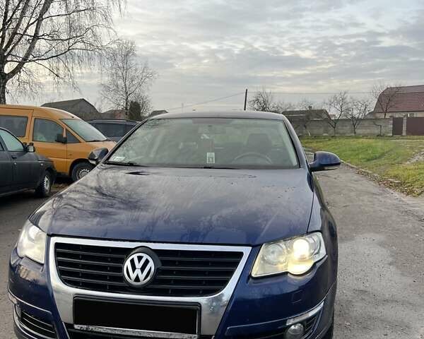 Синій Фольксваген Пассат, об'ємом двигуна 1.97 л та пробігом 300 тис. км за 2599 $, фото 13 на Automoto.ua