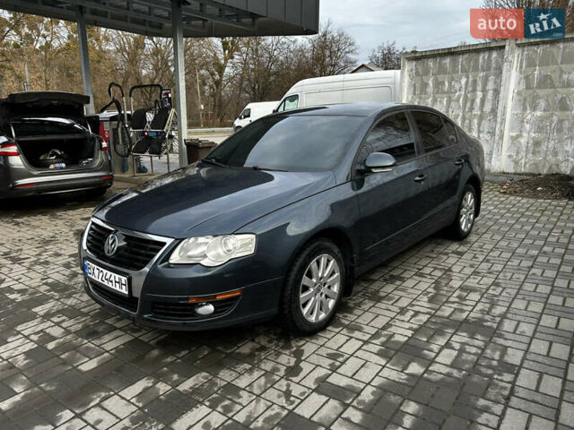 Синий Фольксваген Пассат, объемом двигателя 1.98 л и пробегом 292 тыс. км за 4650 $, фото 3 на Automoto.ua