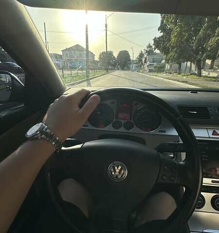 Синий Фольксваген Пассат, объемом двигателя 1.8 л и пробегом 220 тыс. км за 7000 $, фото 11 на Automoto.ua