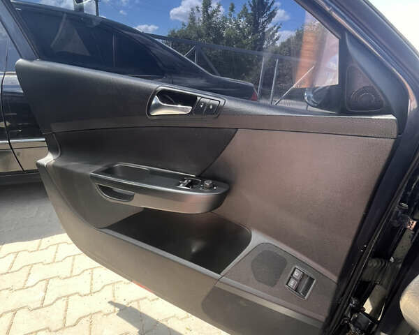 Синій Фольксваген Пассат, об'ємом двигуна 1.98 л та пробігом 290 тис. км за 4000 $, фото 2 на Automoto.ua