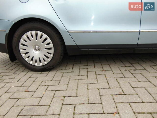 Синий Фольксваген Пассат, объемом двигателя 2 л и пробегом 230 тыс. км за 6300 $, фото 15 на Automoto.ua